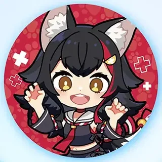 赤い地に白い十字の柄で、両手を上げたセーラー服風の衣装のミニキャラが描かれた丸い缶バッジ。