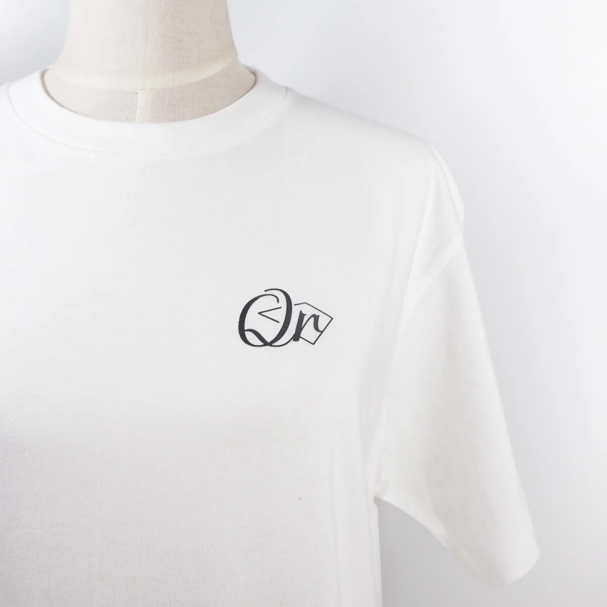 【2期生】 2周年記念 Tシャツ《選べる特典付き》