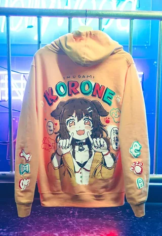 ホロライブゲーマーズ×OMOCATの商品画像(戌神ころねのパーカーの背面)