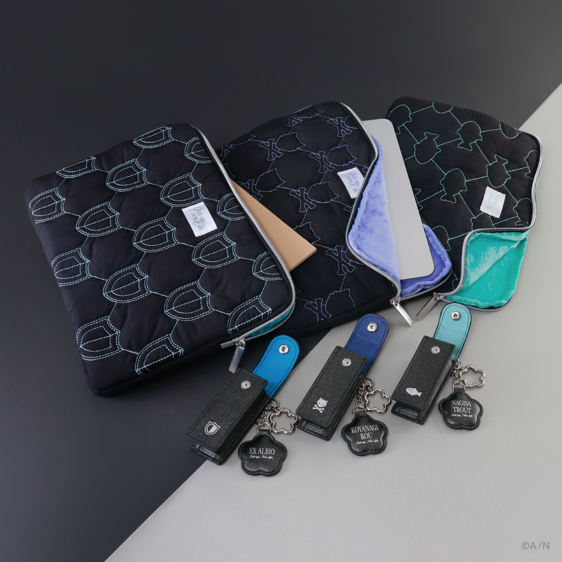 【Suit Up,New Life.】ミニミラー付きリップケースの商品画像