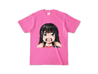 マウスオープナーで歯を見せる月ノ美兎カラーＴシャツ カラーTシャツ - S - ピンク - 背景ナシの公式画像