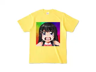 マウスオープナーで歯を見せる月ノ美兎カラーＴシャツ カラーTシャツ - S - イエロー - 背景アリの公式画像