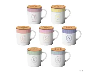 【Sweet Floaties】蓋付きマグカップ 緋八マナの公式画像